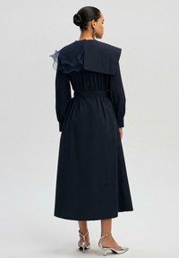 Touché Privé Rochie tip cămașă - navy blue