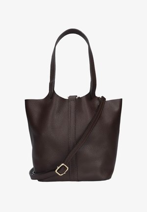 Sac fourre-tout en cuir texturé brun foncé avec deux poignées et une longue bandoulière réglable avec une boucle en métal.