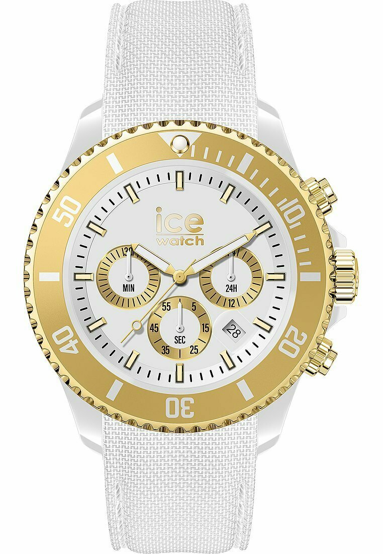 Montre chronographe dorée et blanche avec un bracelet en silicone texturé blanc, un grand boîtier doré et un cadran blanc avec trois sous-cadrans et un affichage de la date.