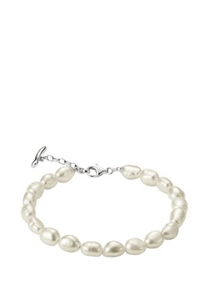 Armband mit unregelmäßigen weißen Perlen, verbunden durch silberne Glieder und einem silbernen Karabinerverschluss mit verstellbarer Kette.