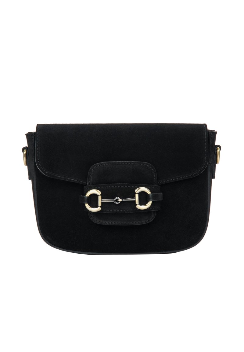 Czarna torebka na ramię zamszowa z klapką zapinaną na zatrzask, ozdobiona dekoracyjną złotą klamrą i przeszyciami wzdłuż krawędzi.