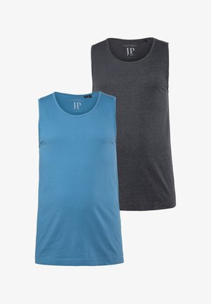 Zwei ärmellose Herren-Tanktops, eines hellblau und eines dunkelgrau, mit Rundhalsausschnitt und einem kleinen Logo in der Nähe des Kragens.