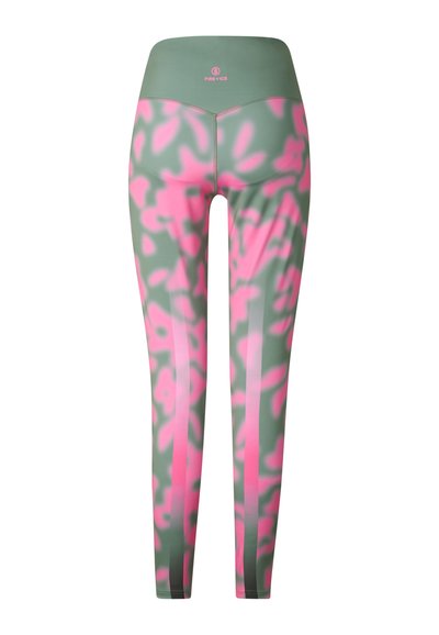 High-Waist-Leggings mit grünem Grundton und unregelmäßigem pinkfarbenem Camouflage-Muster, mit Fire+Ice-Logo in der hinteren Mitte des Taillenbunds.