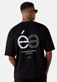 Unausgewählt, black