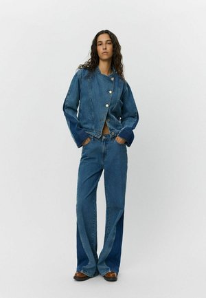 MEMPHISSW - Flared Jeans - denim blue