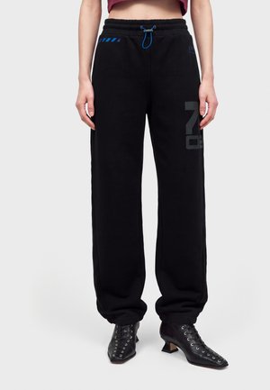 L/AB c/o Off-White, BUNGEE - Долнище на анцуг - black night