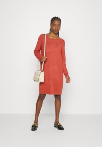 VILA VIRIL DRESS - Džemperkleita - burnt henna
