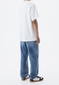 PULL&BEAR Vaqueros boyfriend - light-blue denim