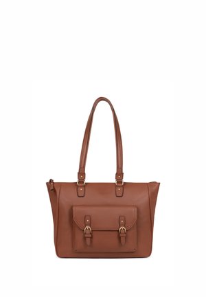 Sac cabas en cuir marron avec deux longues poignées et une poche avant sécurisée par deux sangles à boucle.