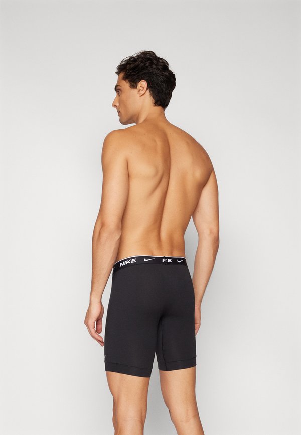 DAY STRETCH BRIEF LONG 3 PACK - Trunks4