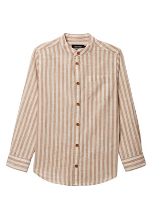 Chemise à manches longues avec rayures verticales beige et blanches, col mao, boutons en bois et une poche poitrine, étalée à plat sur un fond blanc.