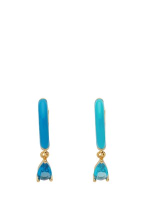 Orecchini a goccia in tonalità oro con una gemma a goccia blu liscia e un design ad anello in turchese lucido.