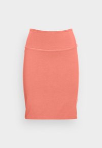 Selecionado, cedar wood