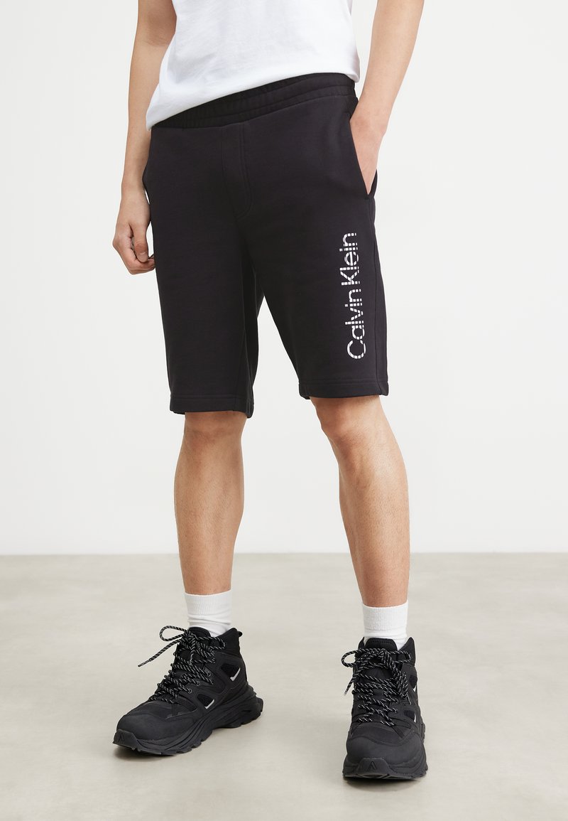 Calvin Klein - DEGRADE LOGO  - Träningsbyxor - black, Förstora