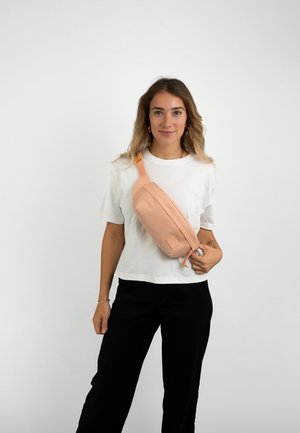 Johnny Urban TOM - Gürteltasche - peach