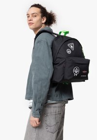 Eastpak PADDED PAK'R - Zaino - gb patches