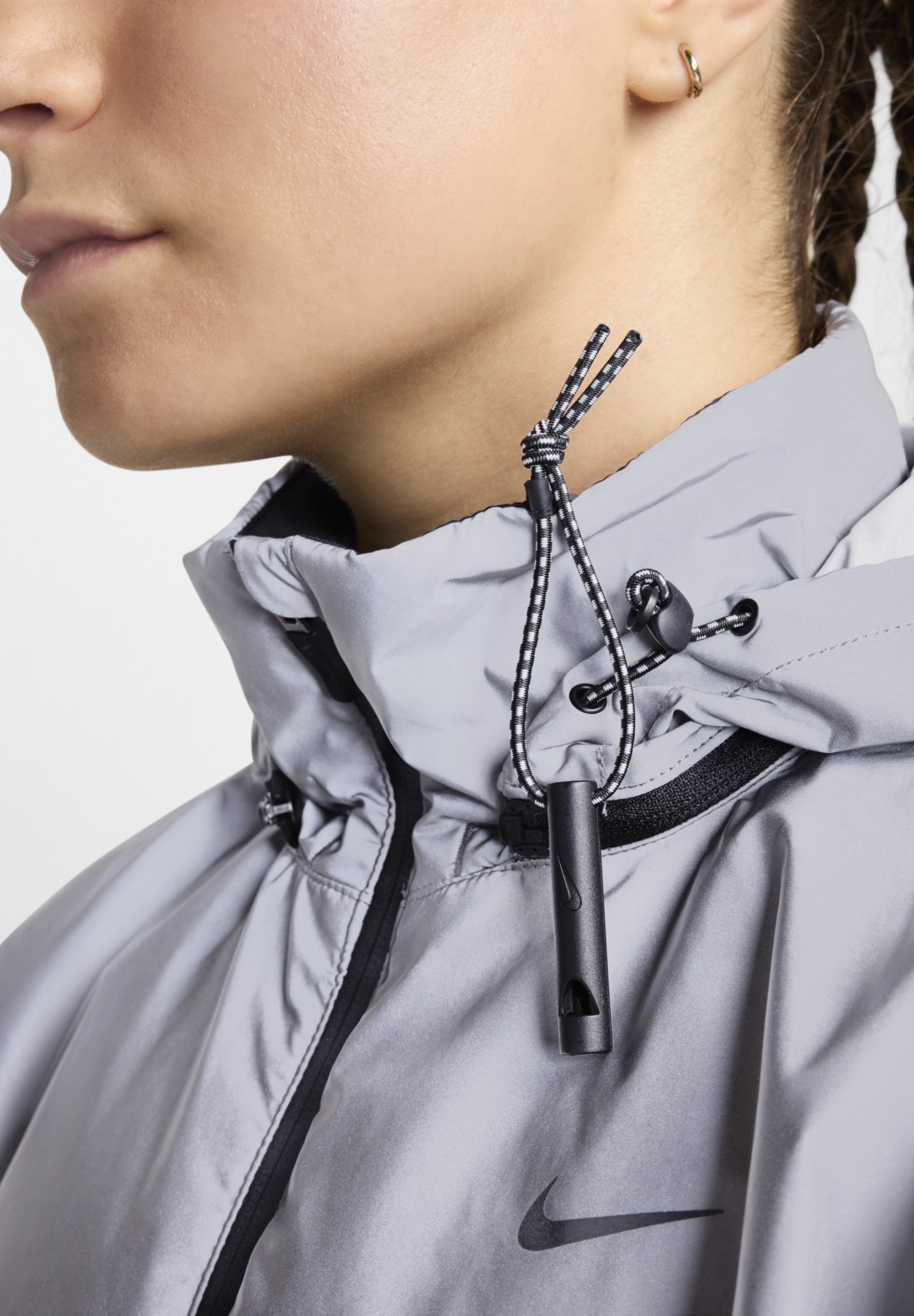 nike run dvn essntl jacket