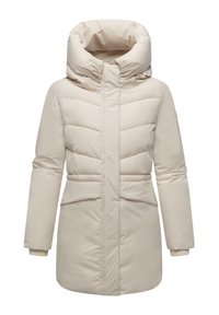 Manteau d'hiver beige rembourré avec un col haut, des coutures horizontales et verticales, deux poches avant et des poignets élastiques. Texture lisse.