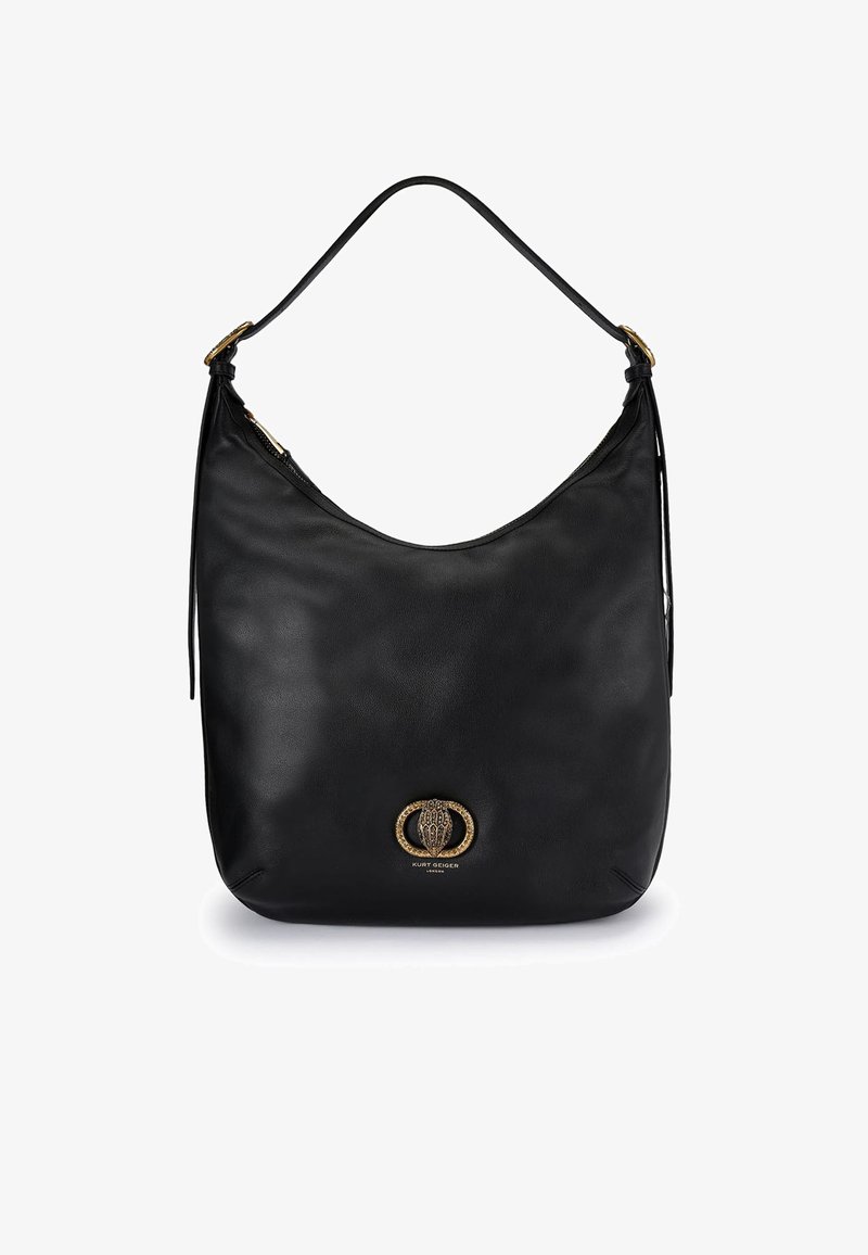 Sac hobo en cuir noir avec une forme incurvée, arborant un détail logo doré sur le devant et une seule bandoulière. Texture lisse.