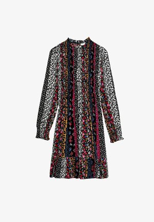Sukienka z długim rękawem z różnorodnymi czarnymi, białymi i kolorowymi wzorami kwiatowymi oraz zwierzęcymi, z kołnierzykiem i plisowanymi detalami.