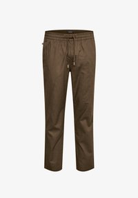 Kijelölve, brown soil