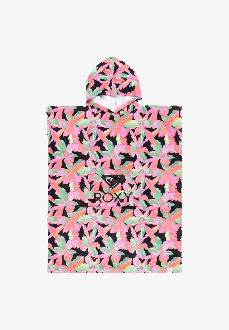 Plážový pončo s kapucí vyrobené z měkké tkaniny, s živým růžovým a zeleným květinovým vzorem na černém pozadí, s logem na přední straně.