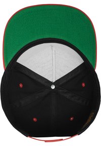 Flexfit Kšiltovka - blk/red