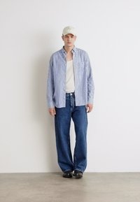 Thumbnail Image 2