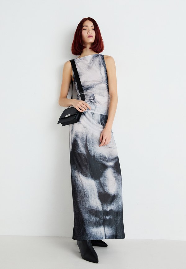 ANNIE SLEEVELESS  - Top4