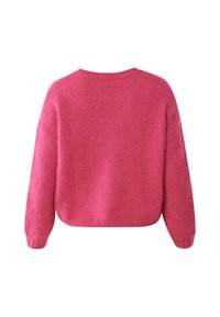 Różowy krótki sweter z miękkiej dzianiny. Posiada okrągły dekolt oraz szerokie, długie rękawy z ściągaczami. Teksturowana powierzchnia.