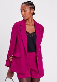 Cache Cache GERADE FLIESSENDE - Short coat - violet foncé