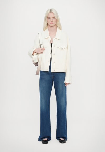 Mother THE LASSO SNEAK - Široke kavbojke - dark blue denim