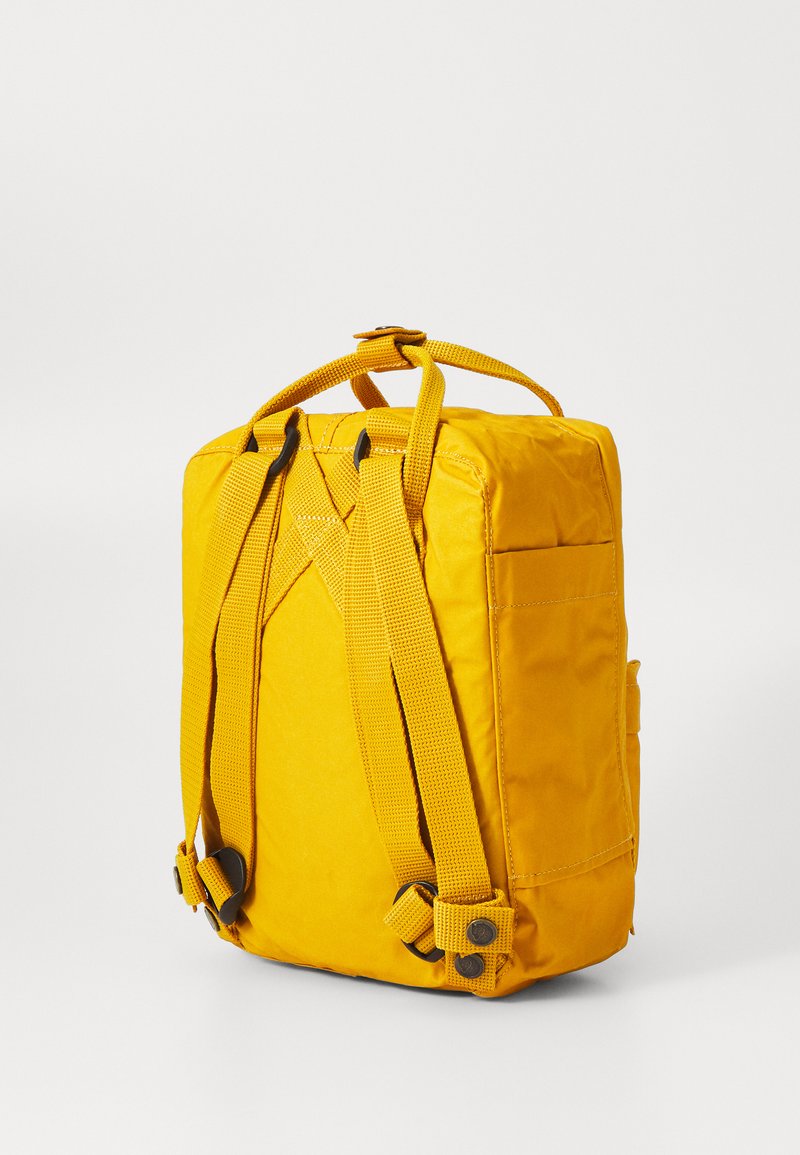 Kanken Mini Fjallraven Kanken Amarilla Fjällräven KÅNKEN MINI