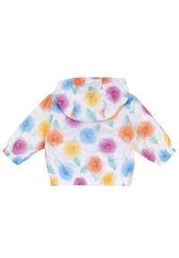 Veste de pluie cropped à imprimé floral multicolore avec capuche, en tissu transparent, avec des poignets élastiques et une taille cintrée.