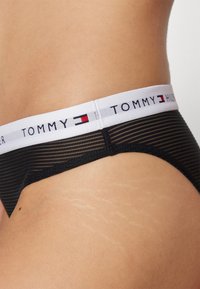 Tommy Hilfiger 3 PACK - Fecskék - white/black/balanced beige
