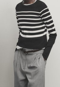 Massimo Dutti Trui - black