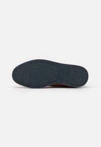 Friboo LEATHER - Sznurowane obuwie sportowe
