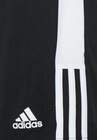 adidas Performance TIRO TR SHORT ESSENTIAL W - Kurze Sporthose - black
