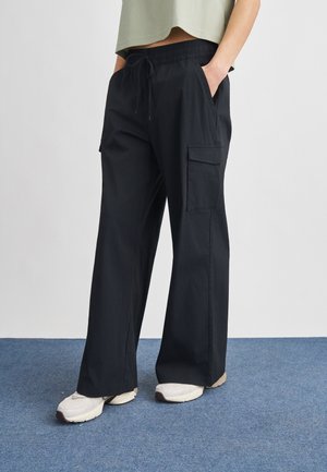CHILL CREEK™ PANT - Pantaloni cargo - black