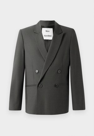 Giacca doppiopetto in tessuto grigio scuro con finitura texturizzata. Presenta un colletto a rever, due tasche frontali e bottoni neri.