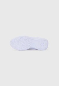 Hvid sneakersål med en struktureret overflade, der har et hexagonalt mønster og et afrundet tå-design. Letvægtsmateriale til hverdag.