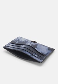 COACH FLAT CARD CASE IN TIE DYE PRINTED - Pénztárca - midnight navy/multi