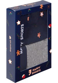 Paket med två shorts som inkluderar ett mörkblått par med pepparkakstryck och ett grått par. Förpackningen har festliga grafiska motiv och ett genomskinligt fönster.