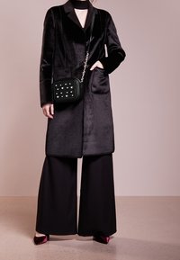 KARL LAGERFELD Torba na ramię