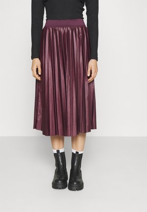 Gonna a campana - dark red