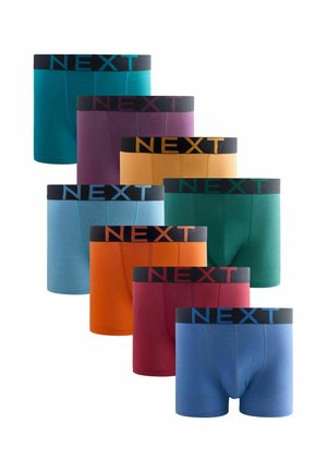 Acht Paare Herren-Boxershorts in verschiedenen Farben mit schwarzen Taillenbändern mit der Aufschrift "NEXT", in zwei versetzten Reihen angeordnet.