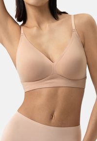 Unselected, cream tan