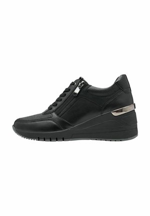 Trainers - black comb