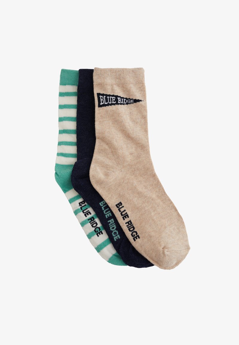 Trzy pary skarpetek: beżowe, granatowe i w zielone paski. Materiał wydaje się miękki. Wyraźne oznaczenie "BLUE RIDGE" na beżowych i granatowych skarpetkach.
