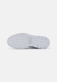 Puma Vysoké tenisky - white